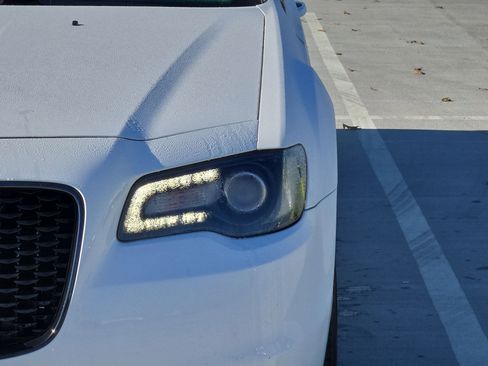 Used 2023 Chrysler 300 Touring w/ Sport Appearance Package image 11