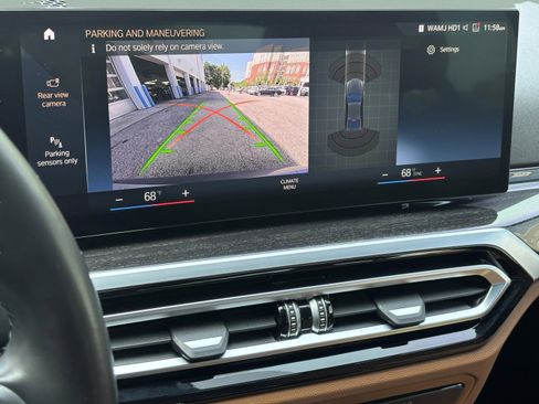 Used 2023 BMW 330i Sedan w/ M Sport Package RWD image 27