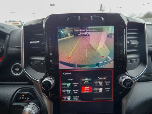 Used 2019 RAM 1500 Laramie image 28