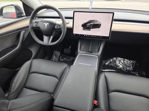 Used 2023 Tesla Model Y Long Range image 28