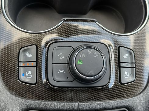 Used 2023 GMC Acadia AT4 w/ Technology Package AWD/4WD image 37