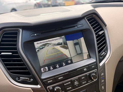 Used 2018 Hyundai Santa Fe Limited image 42