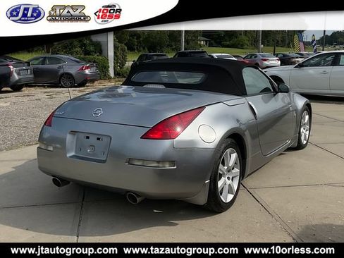 Used 2004 Nissan 350Z Enthusiast w/ Side Airbags Pkg RWD image 7