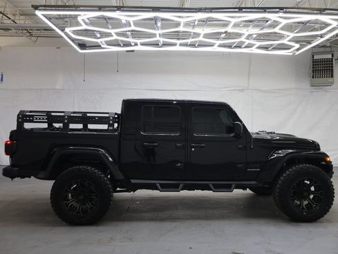 Used 2021 Jeep Gladiator Overland w/ Popular Equipment Package AWD/4WD image 8