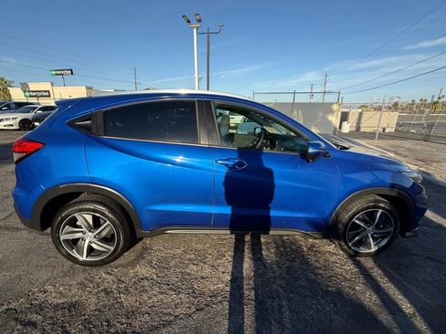 Used 2021 Honda HR-V EX image 3