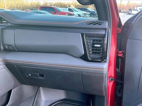 Used 2025 GMC Sierra 1500 AT4 w/ AT4 Premium Package image 27