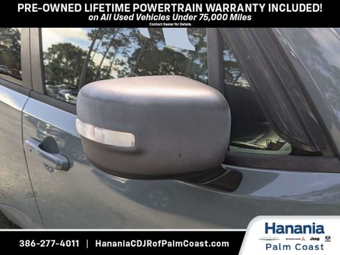 Used 2016 Jeep Renegade Trailhawk w/ Premium Trailhawk Package AWD/4WD image 12
