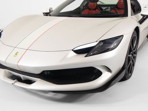 Used 2025 Ferrari 296 GTS RWD image 10