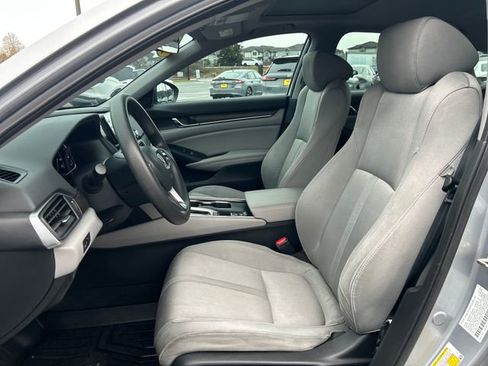Used 2020 Honda Accord EX image 19