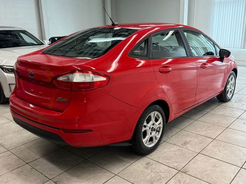Used 2015 Ford Fiesta SE image 9