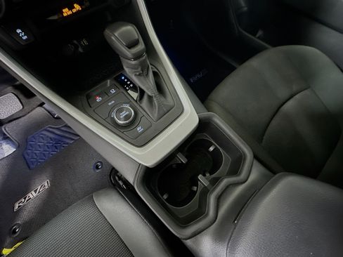 Used 2024 Toyota RAV4 LE AWD/4WD image 21