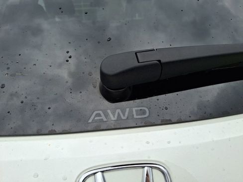 Used 2025 Honda HR-V Sport image 4