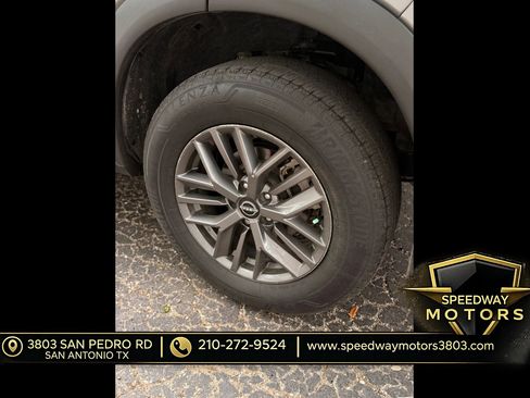 Used 2022 Nissan Rogue S FWD image 8