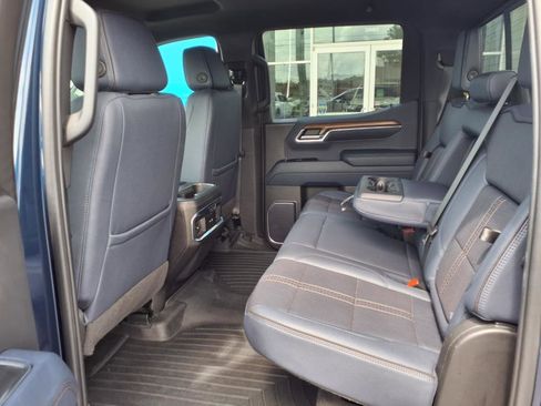 Used 2023 Chevrolet Silverado 1500 High Country w/ Technology Package image 19