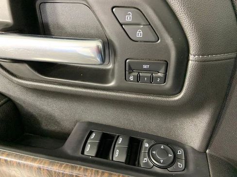 Used 2021 GMC Sierra 1500 Denali w/ Denali Ultimate Package AWD/4WD image 32