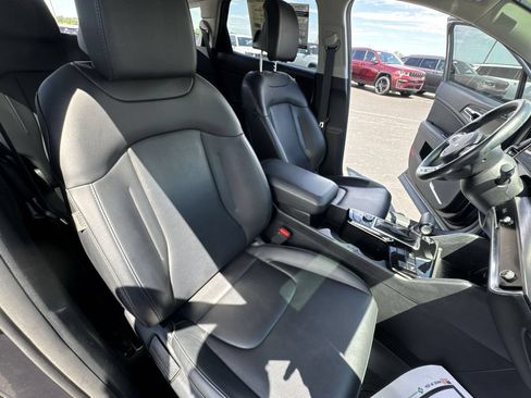 Used 2024 Kia Sportage EX FWD image 27
