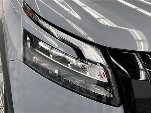 New 2025 Nissan Pathfinder Platinum w/ Lighting Package (N93) image 14