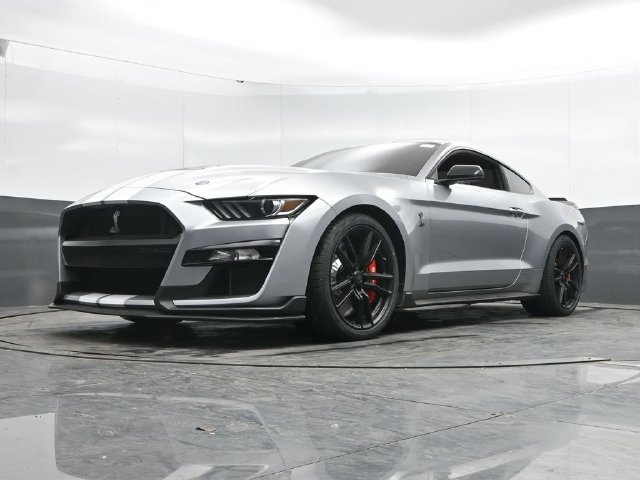 Used 2022 Ford Mustang Shelby GT500 w/ Technology Package RWD image 42