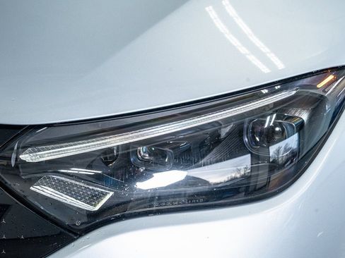 Used 2023 Mercedes-Benz EQE 500 4MATIC Sedan image 13