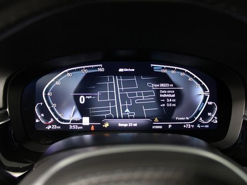 Used 2023 BMW 530e w/ M Sport Package image 7