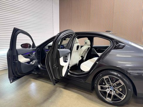 Used 2024 BMW i5 eDrive40i RWD image 75
