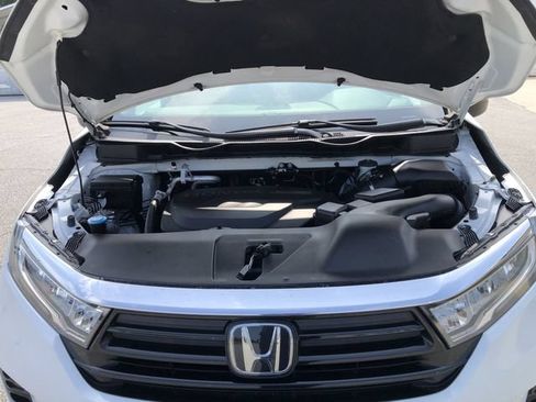 Certified 2021 Honda Odyssey LX image 12