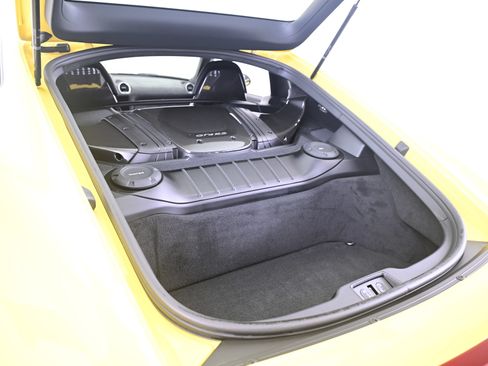 Used 2025 Porsche 718 Cayman GT4 RS RWD image 16