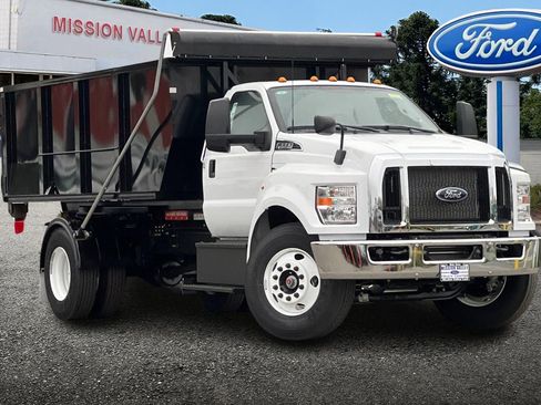 New 2026 Ford F650 2WD Regular Cab Super Duty image 2