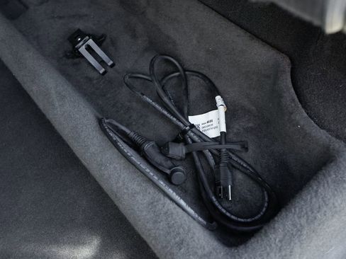 Used 2021 GMC Sierra 3500 SLT w/ SLT Convenience Package image 35