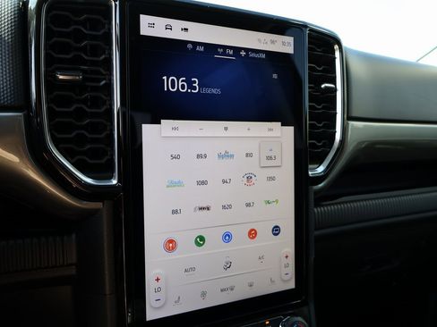 New 2025 Ford Ranger XLT w/ Equipment Group 301A High image 31