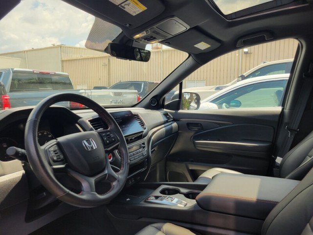 Used 2025 Honda Ridgeline TrailSport image 6