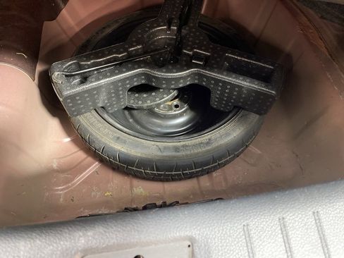 Used 2014 Nissan Sentra S image 27