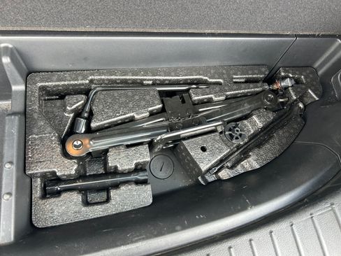 Used 2019 Hyundai Santa Fe SE FWD image 29