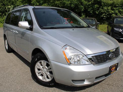 Used 2012 Kia Sedona LX w/ PWR Pkg FWD image 4