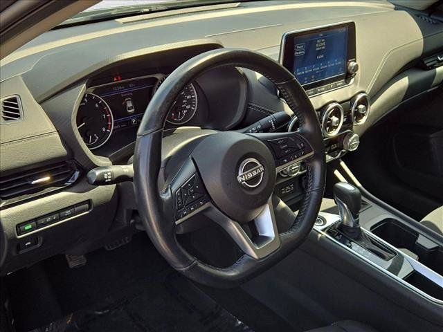 Used 2024 Nissan Sentra SV w/ All-Weather Package FWD image 10