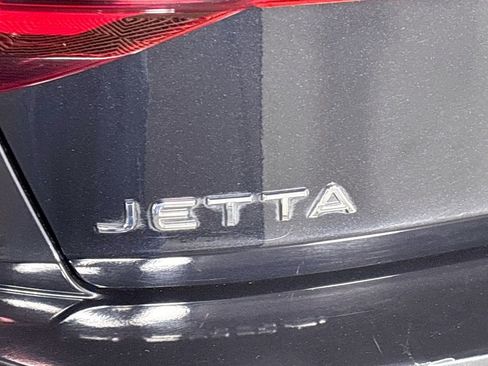Used 2024 Volkswagen Jetta SE FWD image 23
