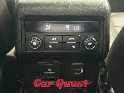 Used 2019 GMC Acadia Denali w/ Technology Package AWD/4WD image 29