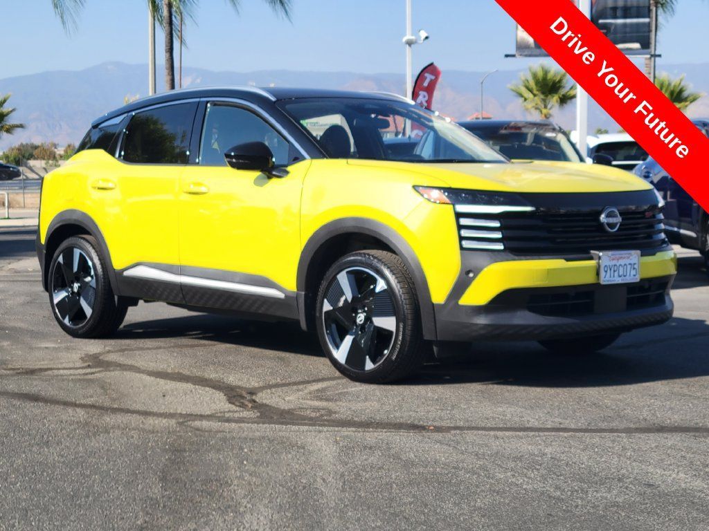 Used 2025 Nissan Kicks SR AWD/4WD image 36