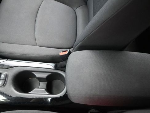 Used 2022 Toyota Corolla LE image 28
