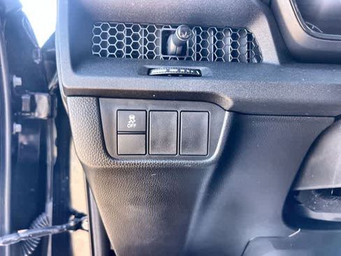 Used 2025 Honda CR-V EX image 29