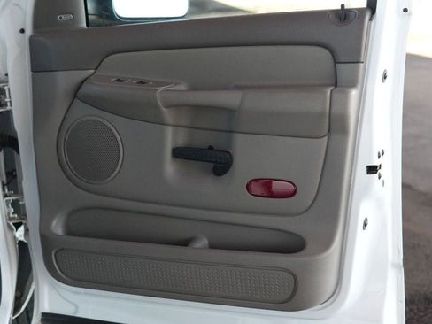 Used 2004 Dodge Ram 2500 Truck SLT w/ Trailer Tow Group image 9