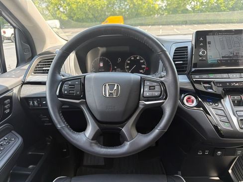 Certified 2025 Honda Odyssey Elite image 13
