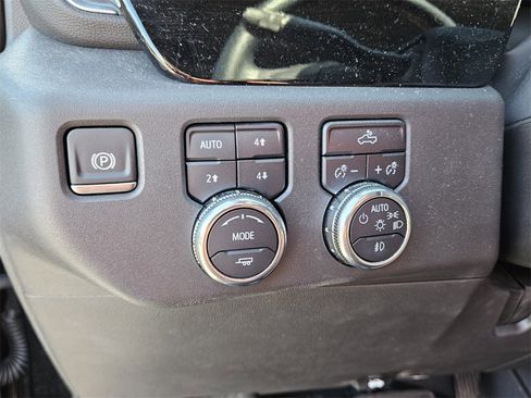 Certified 2024 GMC Sierra 1500 Elevation image 27