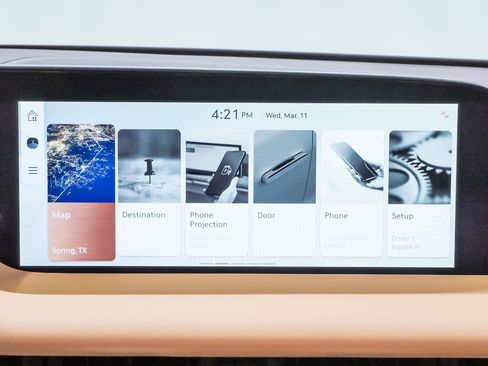 Certified 2025 Genesis G90 3.5T image 19