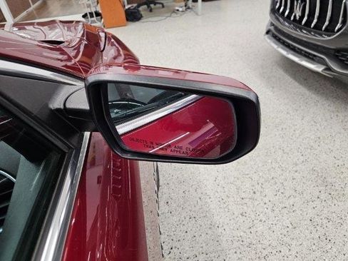 Used 2017 Chevrolet Malibu LT FWD image 38
