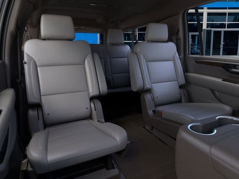 New 2026 Chevrolet Suburban LT w/ Comfort Package image 21