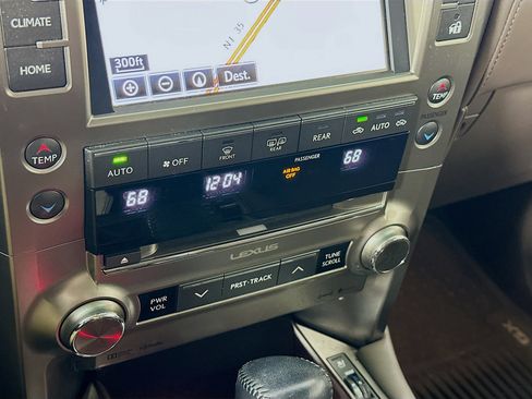 Used 2018 Lexus GX 460 Premium w/ Premium Package image 23