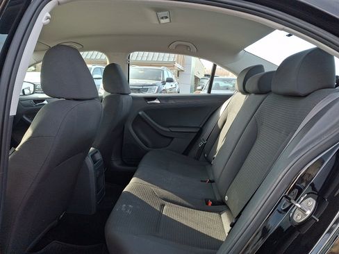 Used 2016 Volkswagen Jetta S image 10