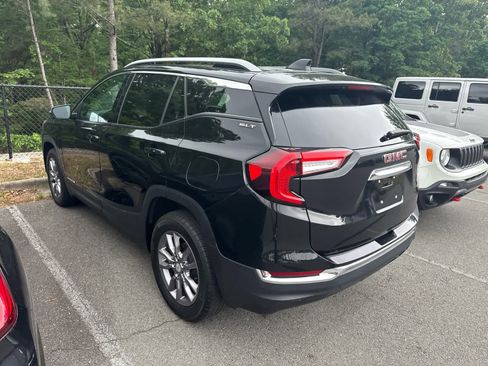 Used 2023 GMC Terrain SLT AWD/4WD image 4