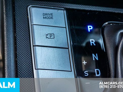 Used 2024 Hyundai Elantra SEL FWD image 43